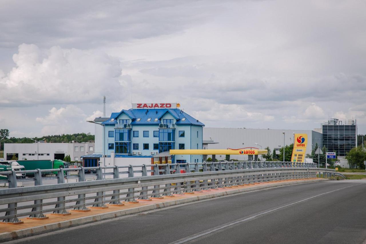 Zajazd Blue Modla Krolewska Exterior photo